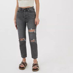 BDG High-Waisted Slim Straight Jean – Washed Black